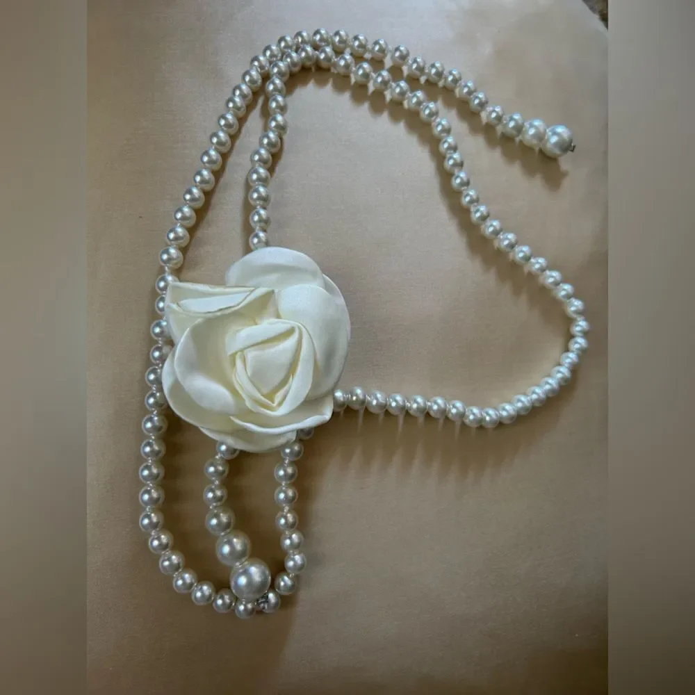 Anthropologie white flower